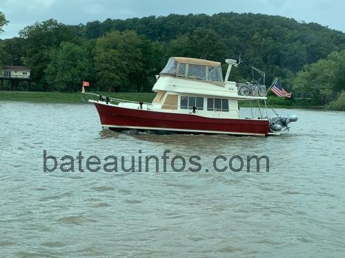 Mainship 40 Trawler fiche technique et avis